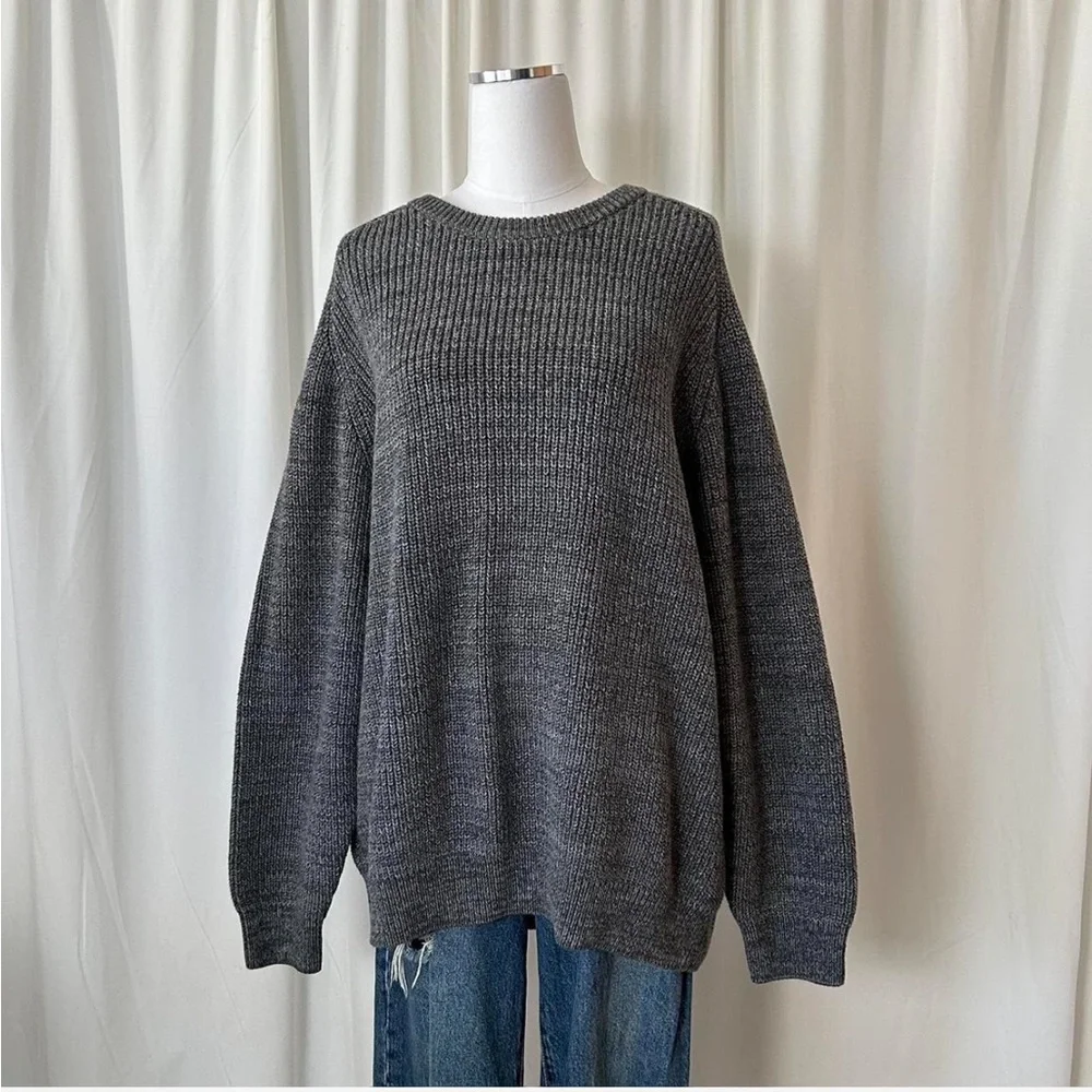 L.L. Bean ribbed Crewneck sweater with chunky oversized fit. - Picture 2 of 8